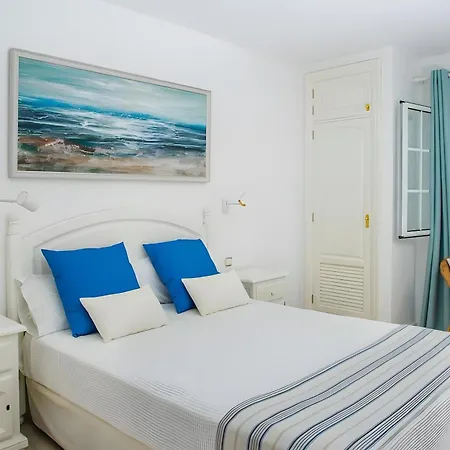 12 - Caleta Campos * أرايتا